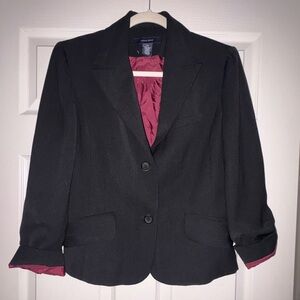 Jones Wear Black Blazer with Burgundy Lining